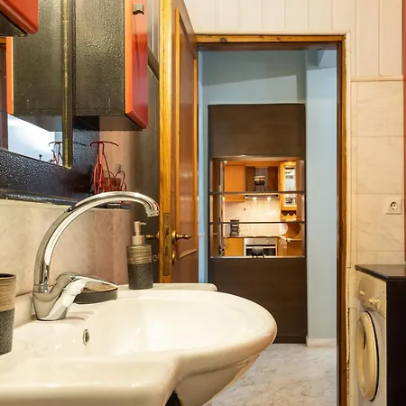 아파트 Big Spacious In The Heart Of The City! *