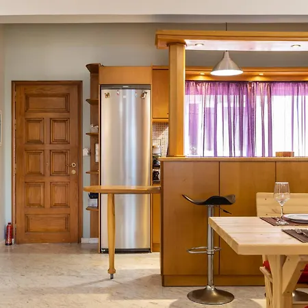 Big Spacious In The Heart Of The City! 아파트 *