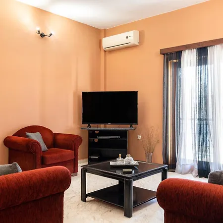 Big Spacious In The Heart Of The City! * Chania (Crete)