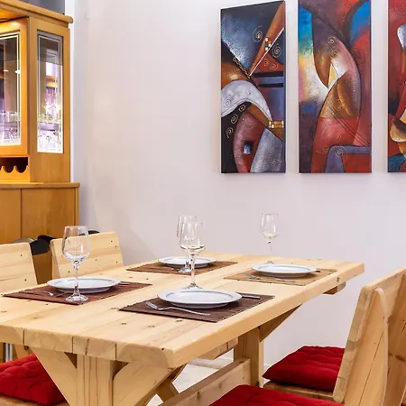 Big Spacious In The Heart Of The City! *