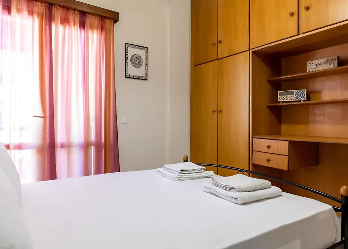 Big Spacious In The Heart Of The City! Ханья