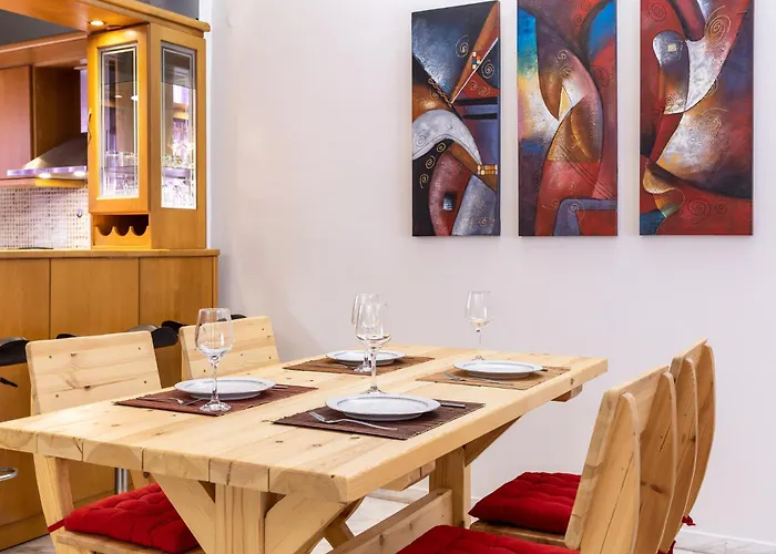 Big Spacious In The Heart Of The City! *