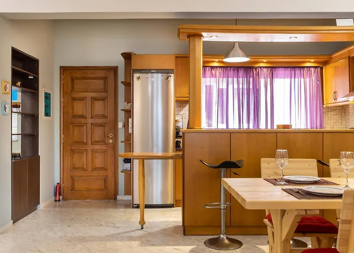 Big Spacious In The Heart Of The City! Апартаменты *